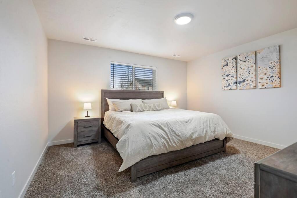 Beautiful Brand New Kuna Home! Экстерьер фото